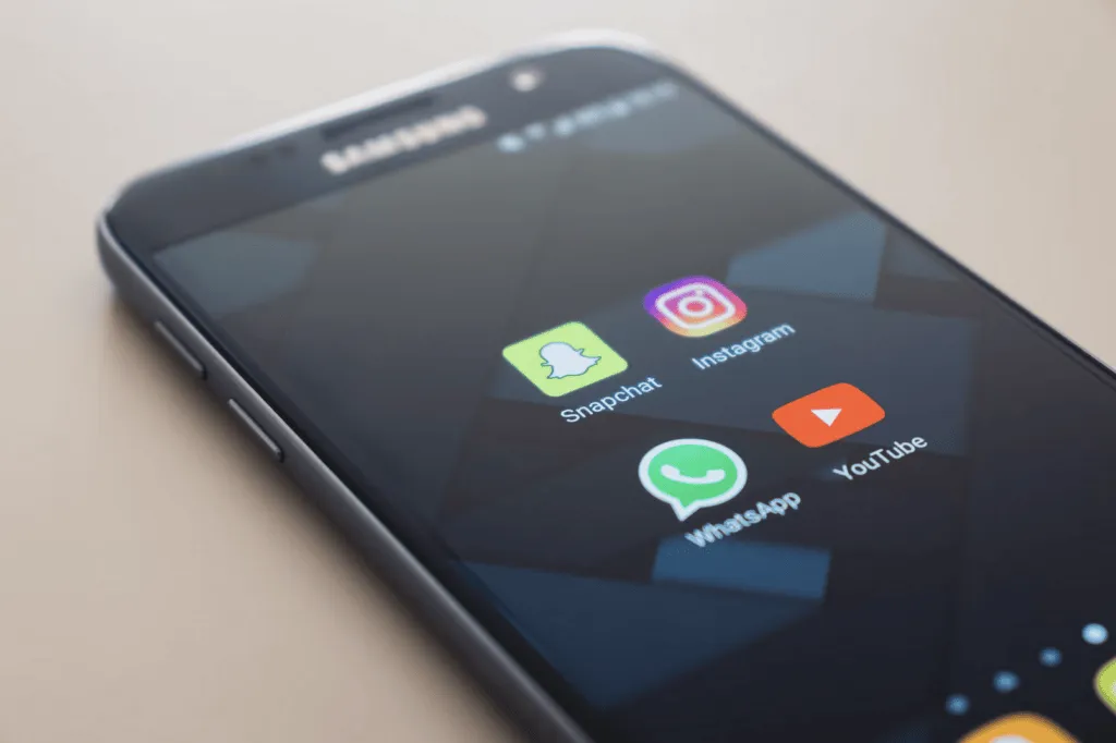 如何利用WhatsApp在线接待优化出海品牌客户服务?