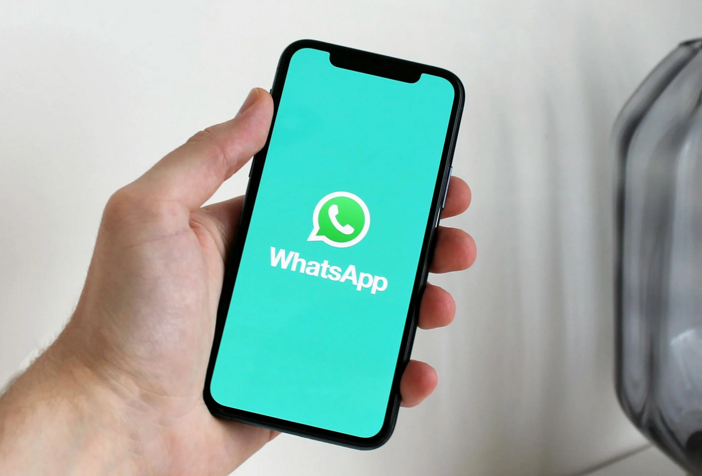 WhatsApp个人号营销：如何利用私域流量零成本触达客户？