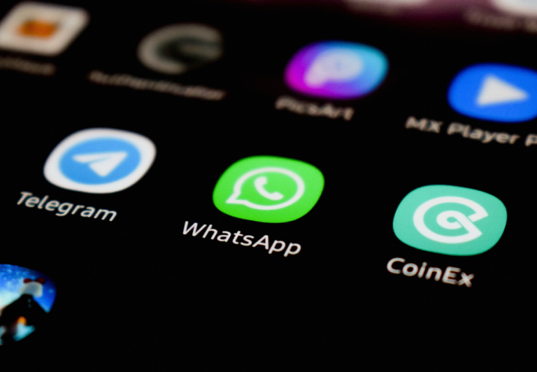 WhatsApp营销终极指南：私域运营、工具推荐与AI实战策略（2025更新）