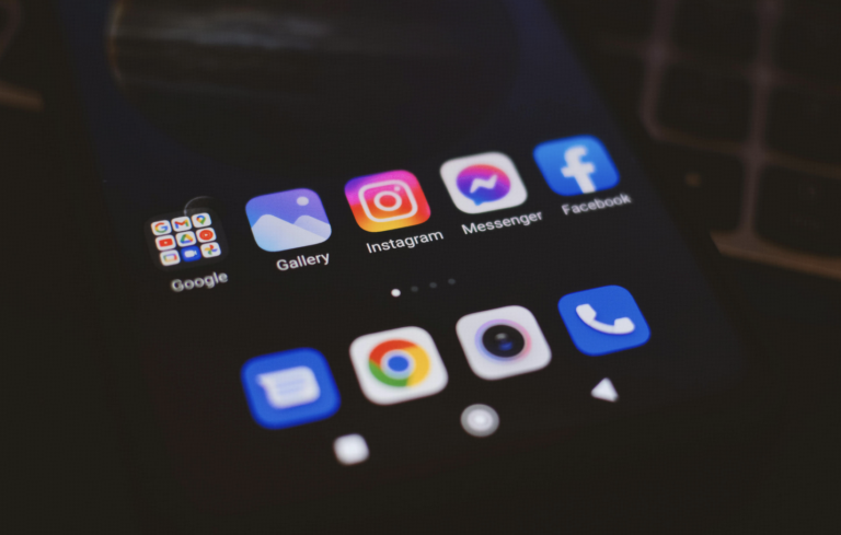 海外社媒矩阵工具哪个好用？2025最新对比与选型指南