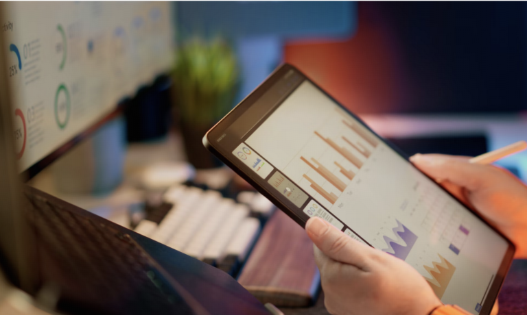 2025社媒聚合管理工具趋势报告：AI如何改变跨境客服格局，驱动出海企业新增长